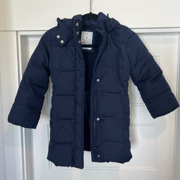 GAP Girls Navy Primaloft ColdControl Ultra Max Puffer Jacket, Size Small (6-7) - Picture 2 of 6